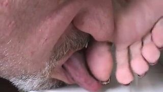 Mistress Christina – long toenails, tongue, trampling