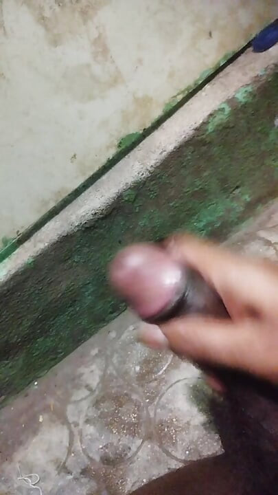 Masterbetion on bathroom of washing time after watching a sexy video