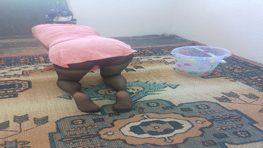 Hot mature wiping the carpet by bending over