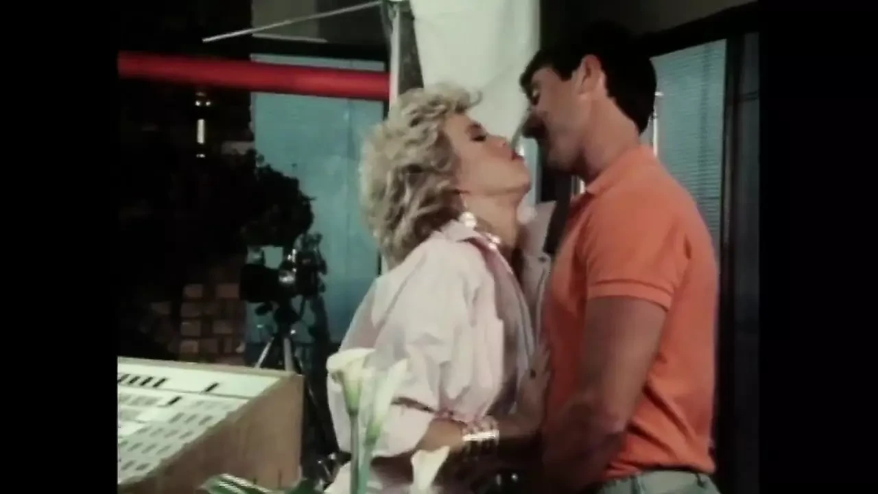 Blonde Horny MILF Given a Best Blowjob to His Friend