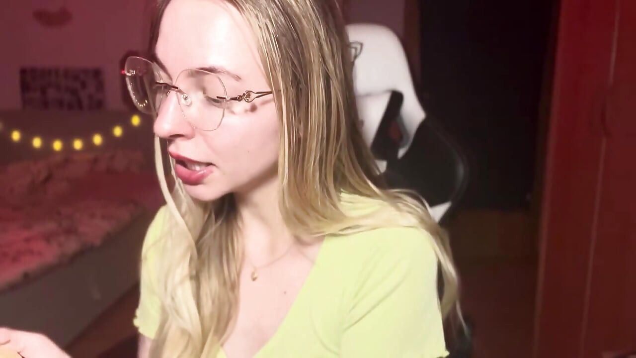 Proč se muži zadlužují pro sexy spraty online