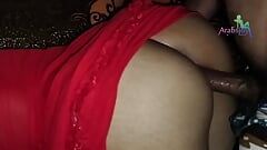 Una sexy tía marroquí milf es follada por su vecino, (eyaculación en un gran culo)
