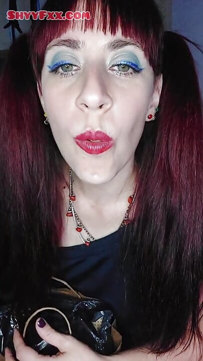 Shyyfxx Vlog Unboxing a Day of Earthly Pleasures, Self Gift and Sailor Moon Anal