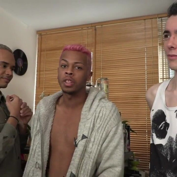 アレクシス・チボリ(コンドーム)に犯された2つの黒檀の底