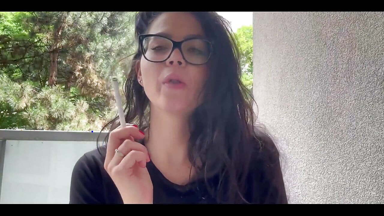 Fumer en répondant à mes fans pour vos messages