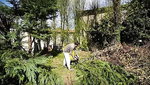 Ищу ТВЁРДЫЕ СУНДУКИ для пилы! 🪚 (любительский секс в лесу)