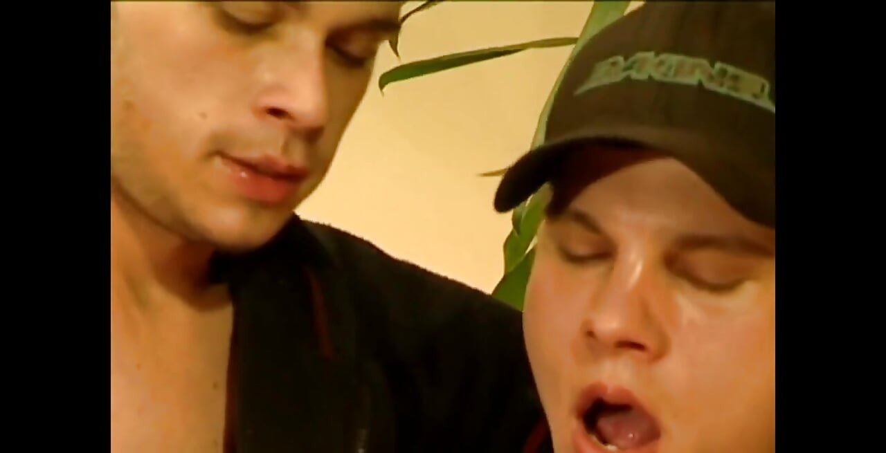 因为他们喜欢它..皮肤上的皮肤..