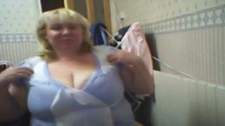 hmmm - mature amateur lady