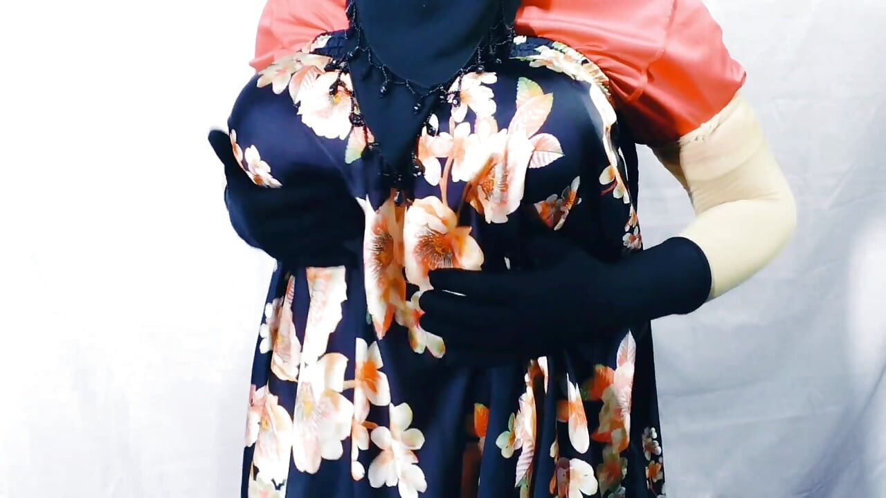 Indian housewife having sex with father-in-law and talking dirty