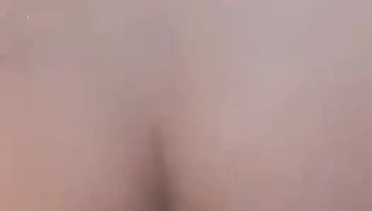 Моя любимая игрушка полностью заполняет мою задницу.