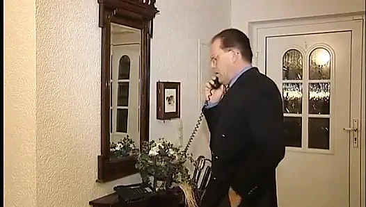 Derslerinde tembellik yapıyor, bu yüzden cezayı almak zorunda