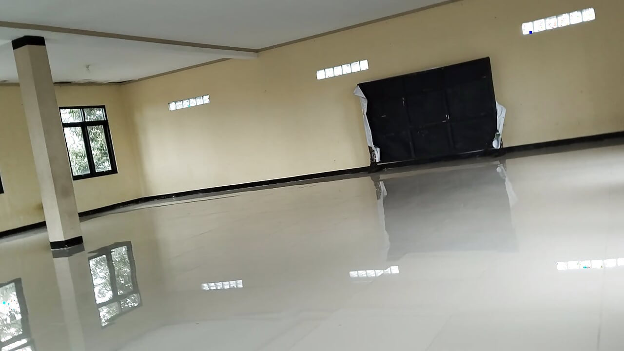 Exploring public restrooms to experience the comfort and tranquility of relieving oneself there.
