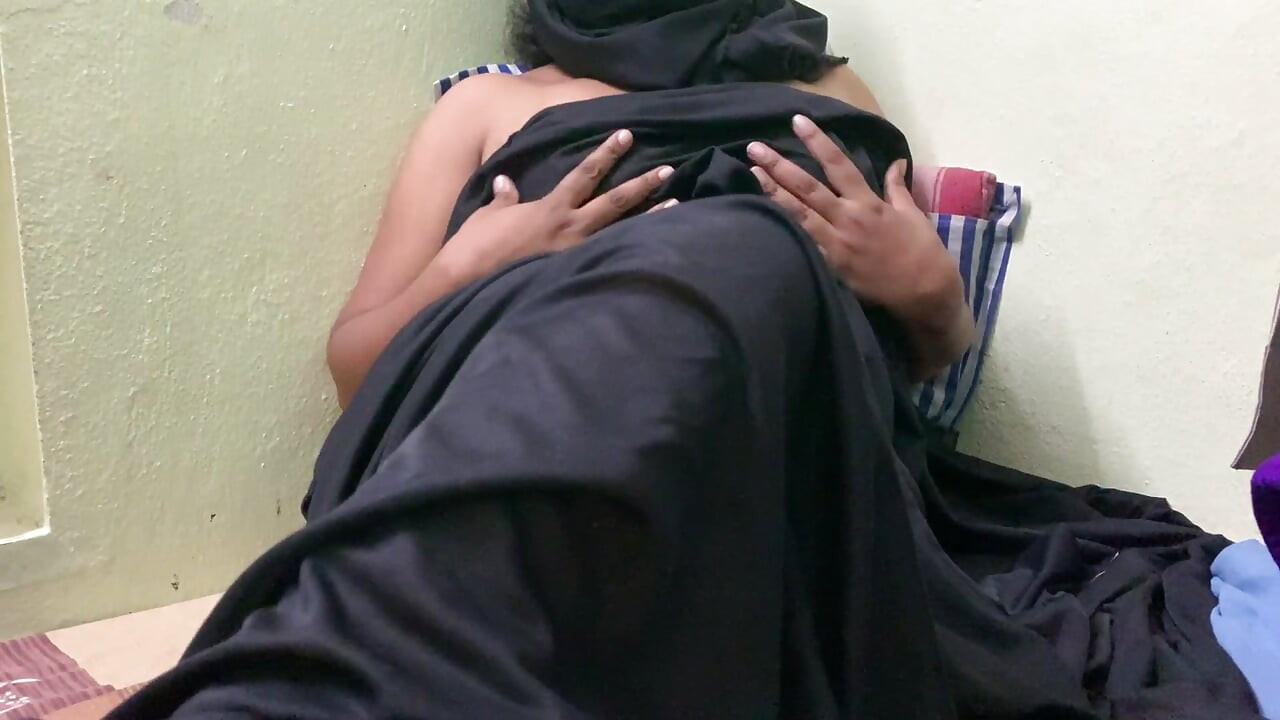 Mere chut me pani nehi nikl raha hai kya karu main