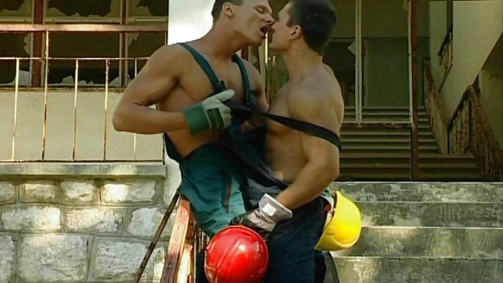 I Am a Young Hunk and I Get Pounded Anal by My Hung Muscle
