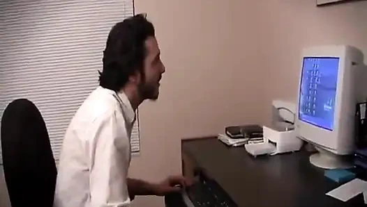 Penglega stres menyelamatkan pekerjaan