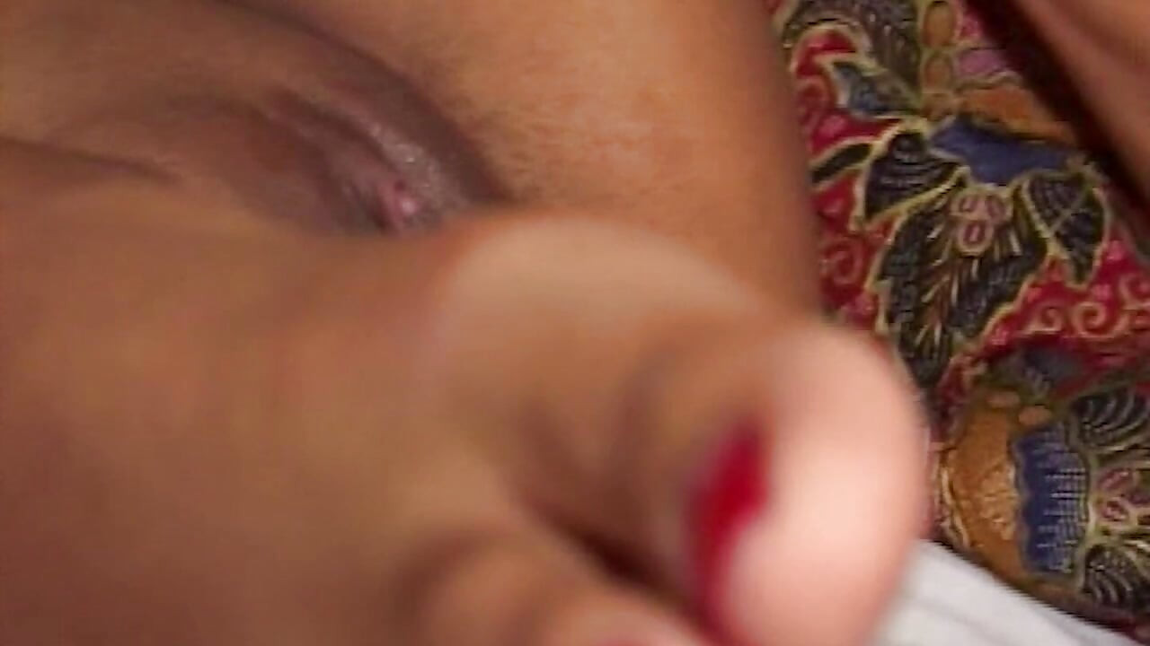 Verführerische Trans-Abenteuer im Bett