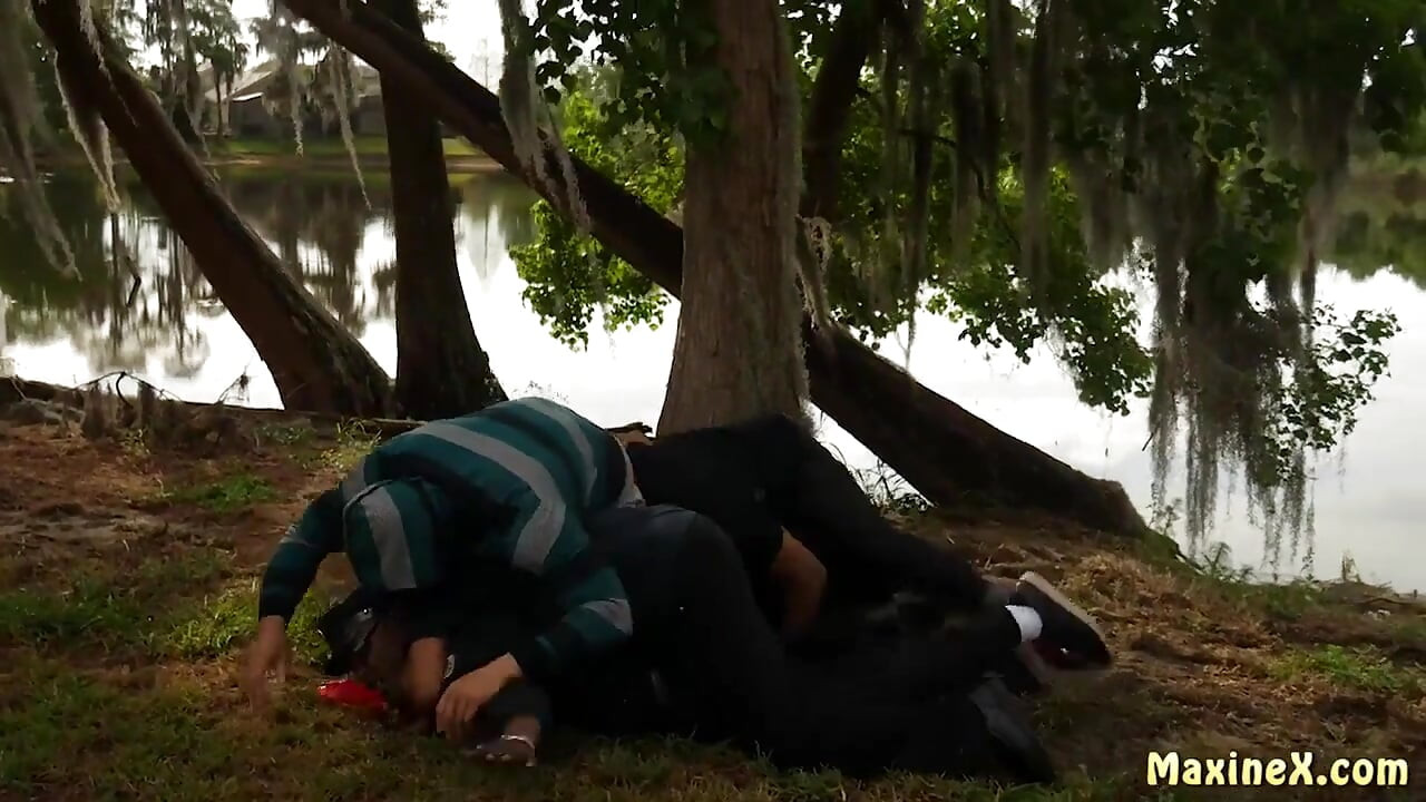 Tante seksi asia maxine x di-gangbang habis-habisan sama kontol besar pria kulit hitam!!