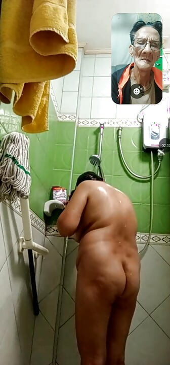 只是看洗澡