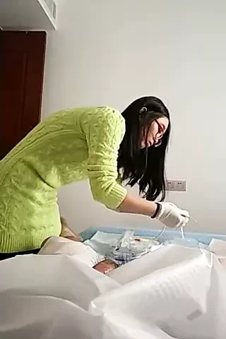 亚洲医学生男性导尿管