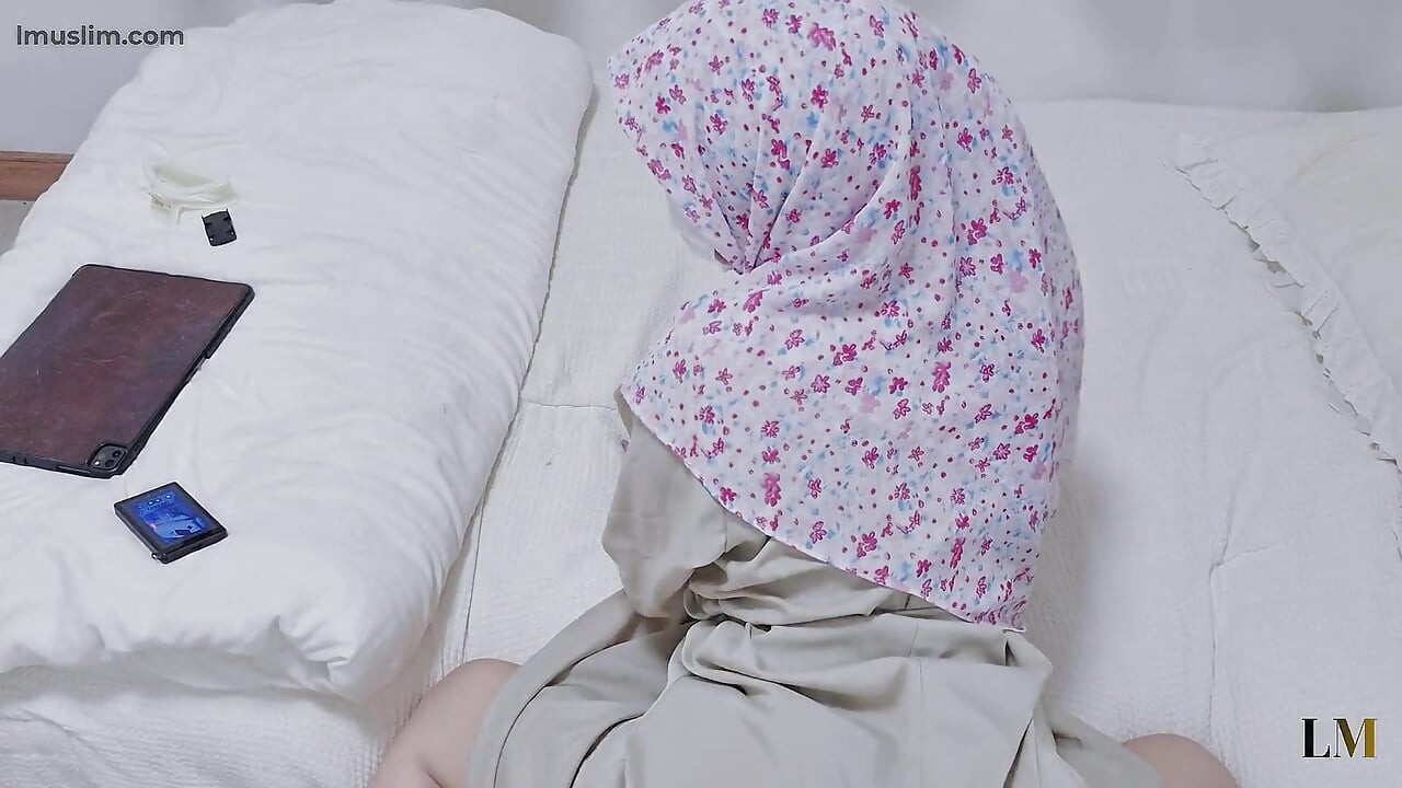 POV: Your Shy Hijabi Crush Ask You to Record Her in This Playful Mood