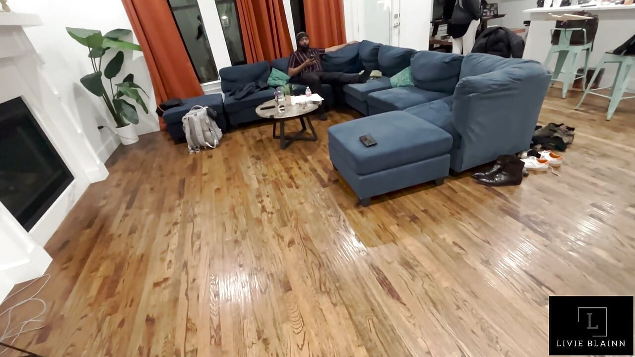 1 House, 2 Gangbangs