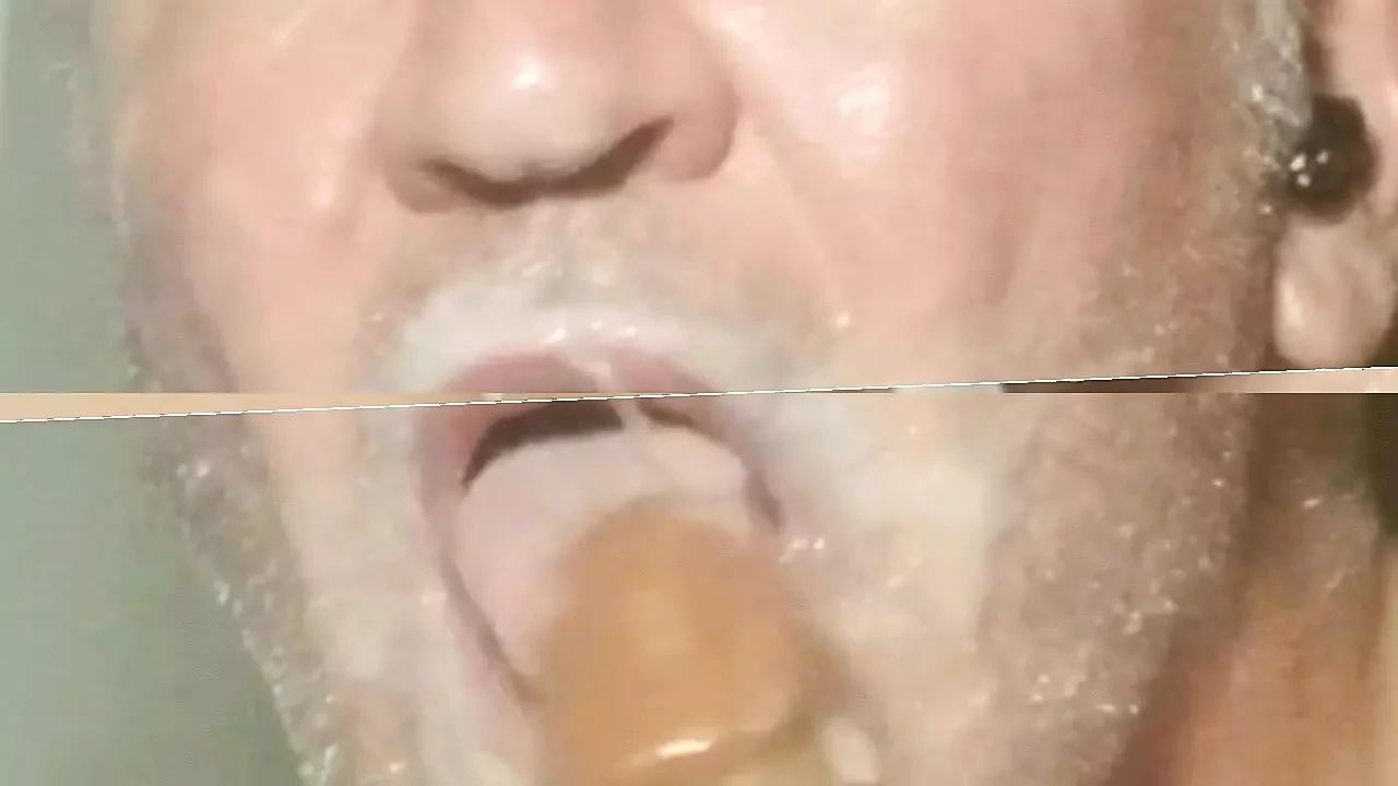 Jarmus仍然射精和假阳具，缓慢的荡妇