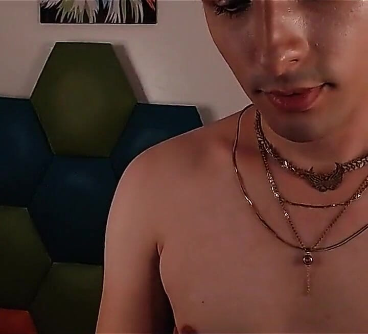 I Like to Undress Very Sensually on Camera for Stepdaddy