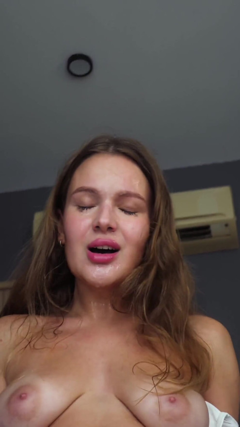 My boyfriend's back from the army. Triple cumshot and I'm covered in cum. VIRTUAL SEX | Clip 3