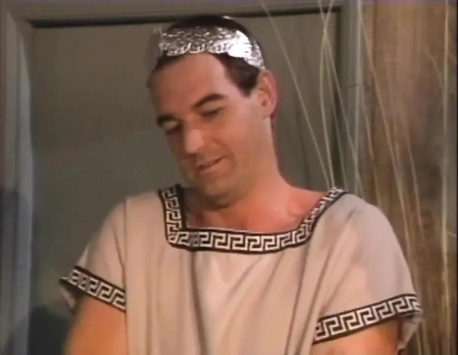 화장실에서 핥는 털이 무성한 보지 쓰리섬