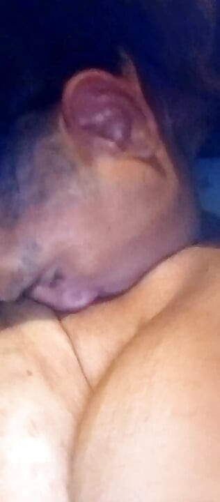 Eating big pussy