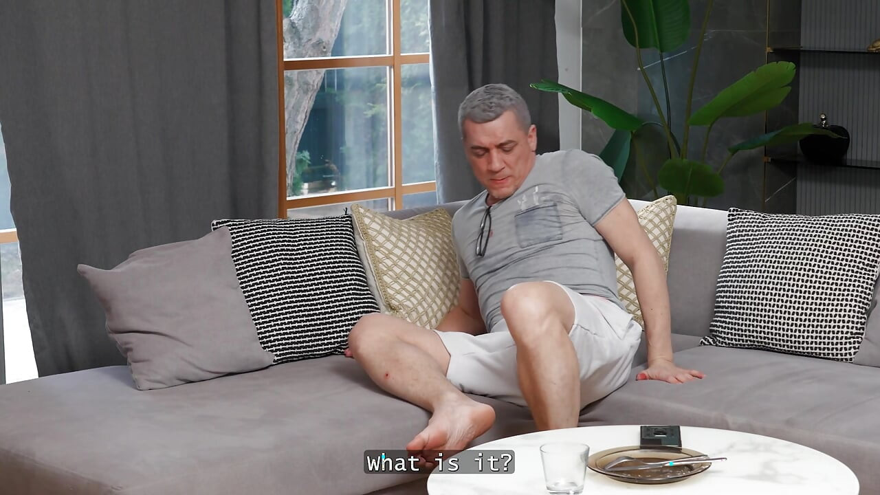 DADDY4K. Daddy saw her Young, Beautiful Body, and his Boner Caught her Attention