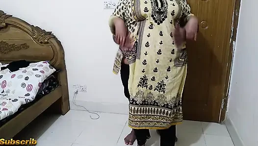 Ich habe indische heiße stiefmutter gefickt, jungfräuliche muschi & zerstörung - sperma in muschi & mund hindi klares audio