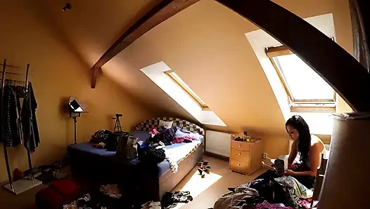 50 parmak 10 göt yanakları 5 kabarık amcık 1 oğlan bölüm a