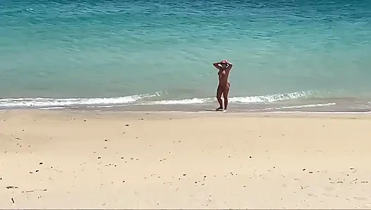Naked Beach MILF Helps a Jerking Stranger - Cum on Her Ass