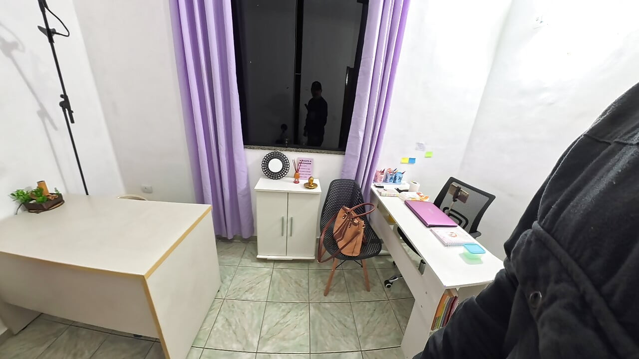 Passenger prefers to have sex and be released. POV