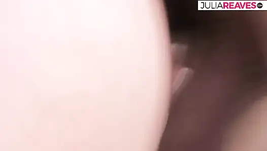 Sexy babe bounces tight cunt on a huge cock hard on the sofa