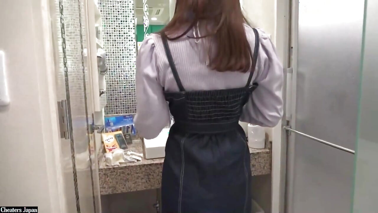 A Model with an Ultra-lean Figure