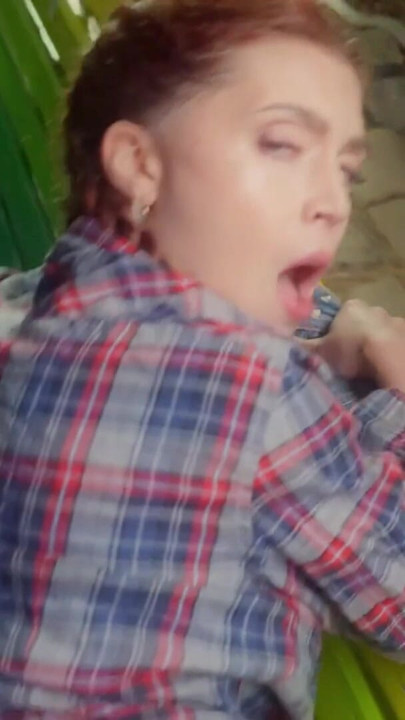 HUNT4K. Перфектният й задник е създаден за публично изневяра | Клип 2