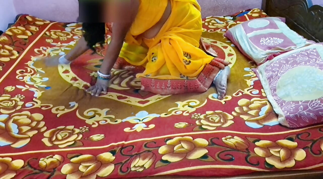 インドのメイドが家主に犯される