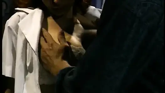 Büyük memeli çarpıcı kızıl saçlı hemşire Patricia Kennedy genç doktoru baştan çıkarıyor