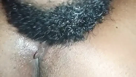 Fingering dan jilat memek dan pantatku