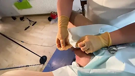 Dominatrix sahibe April - klinik yarak dikişi