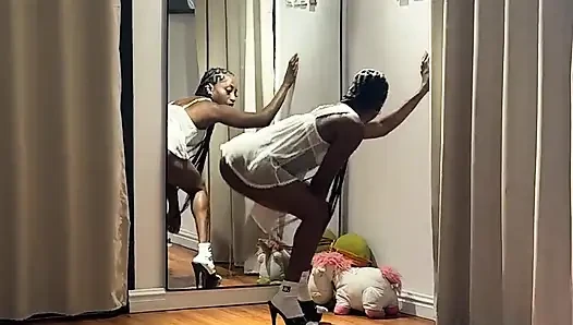 Sexy Lil Thing