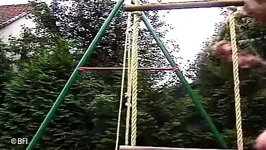 Mandy мастурбирует