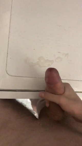 Twink jerk Cum