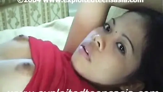 Exclusive - alexis si cewek amatir filipino 20 cm lagi asik ngentot kontol 25 cm sampai dicrot di muka