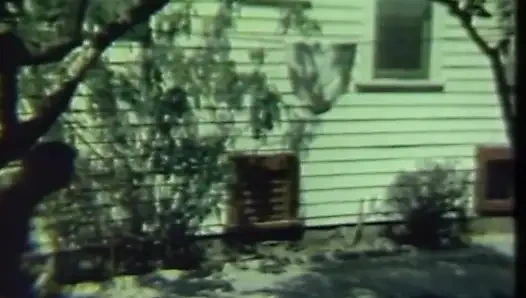 Black and white pussy licking in the bedroom