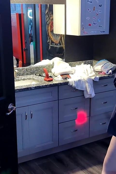 Hot Wife Still as Energy After Her Date on the Sex Swing