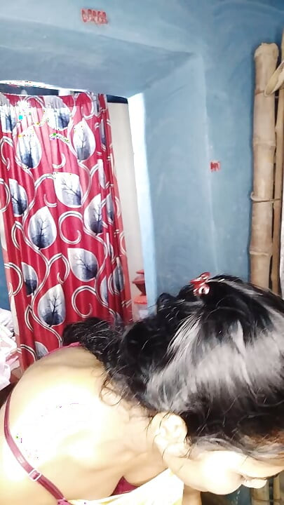 My video is drees changing