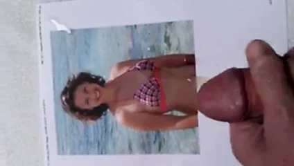 alessandra'ya saygı duruşu